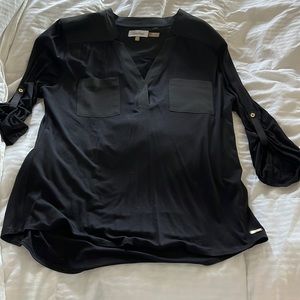 Never worn beautiful Calvin Klein dress shirt, size medium